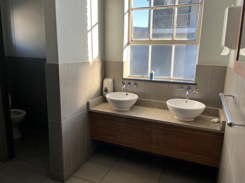 To Let commercial Property for Rent in Paarden Eiland Western Cape